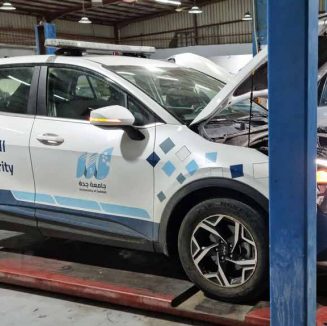 صيانة سيارات كهربائية