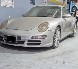 بورشه 911 في الورشة